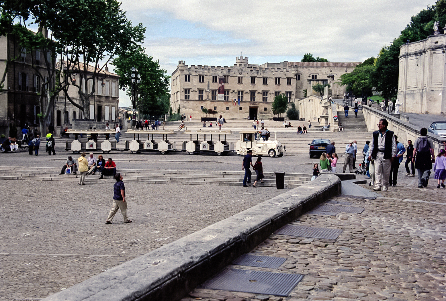 slideshow image