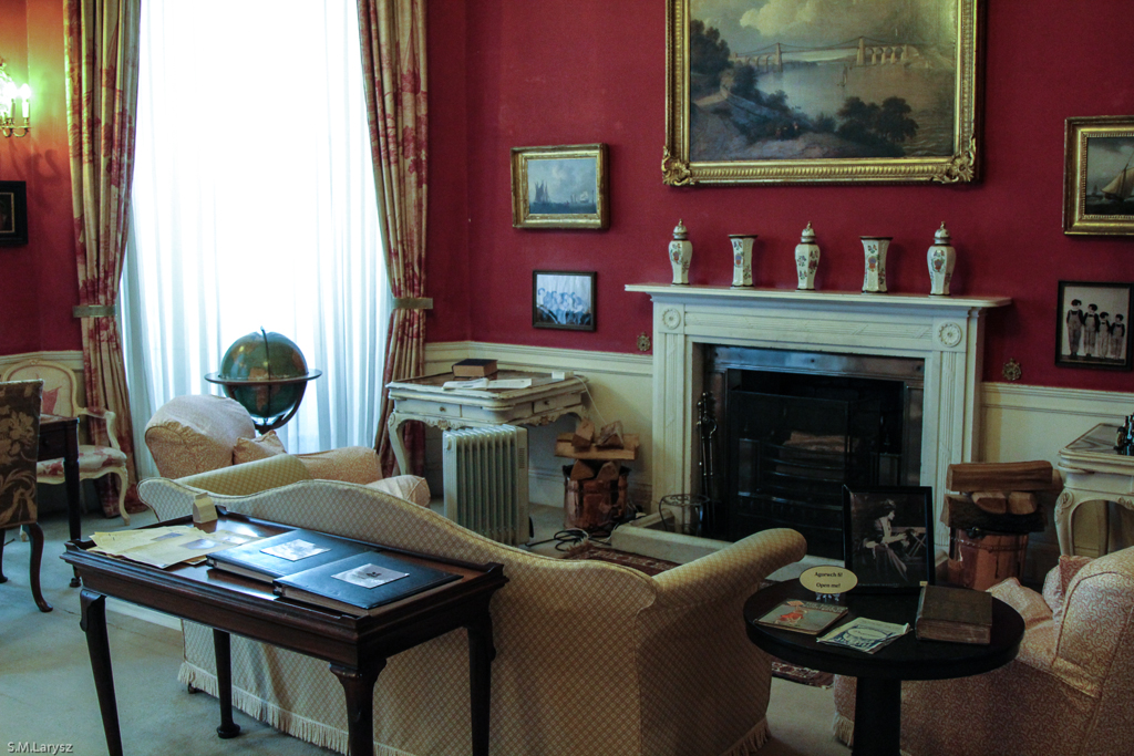 slideshow image