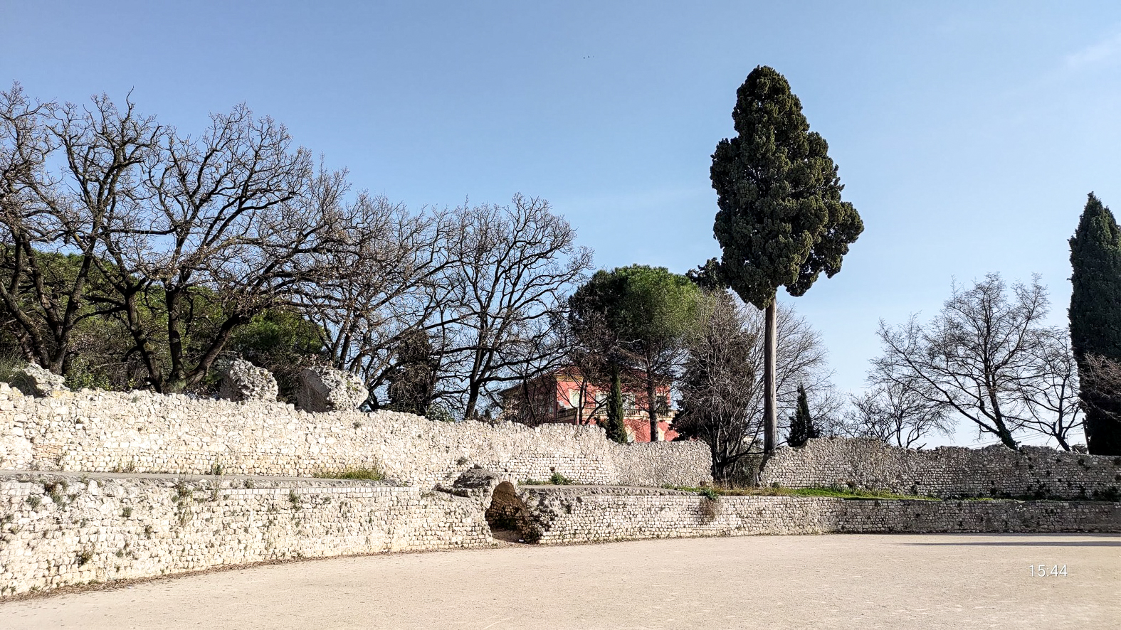 slideshow image
