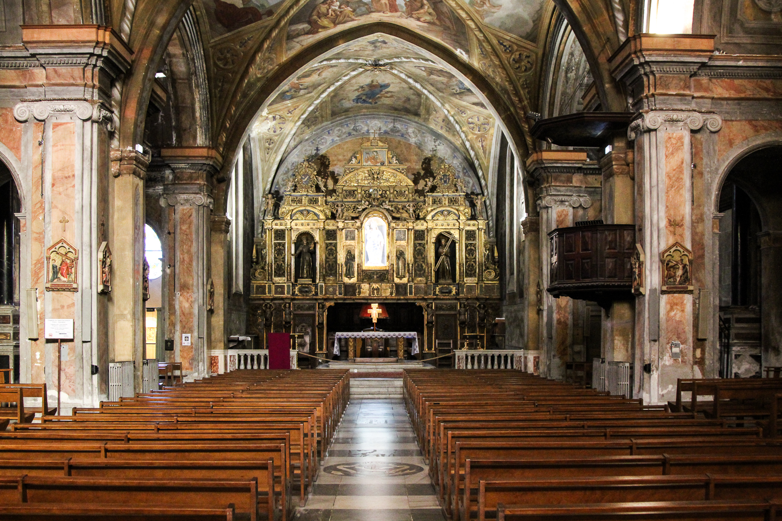 slideshow image