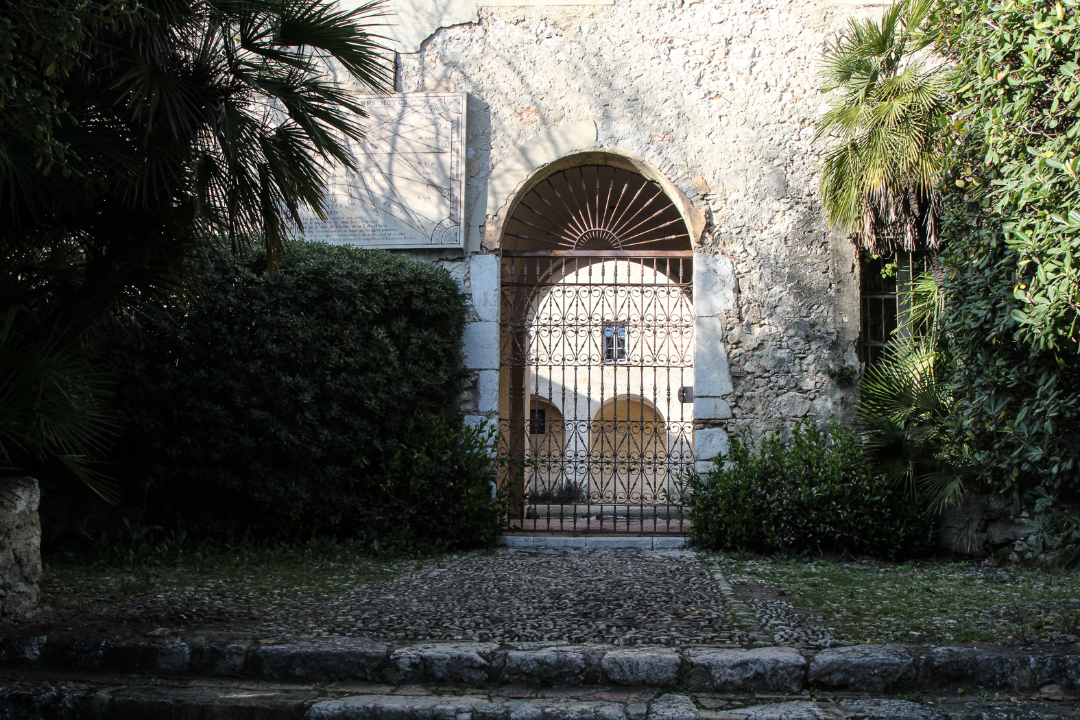 slideshow image