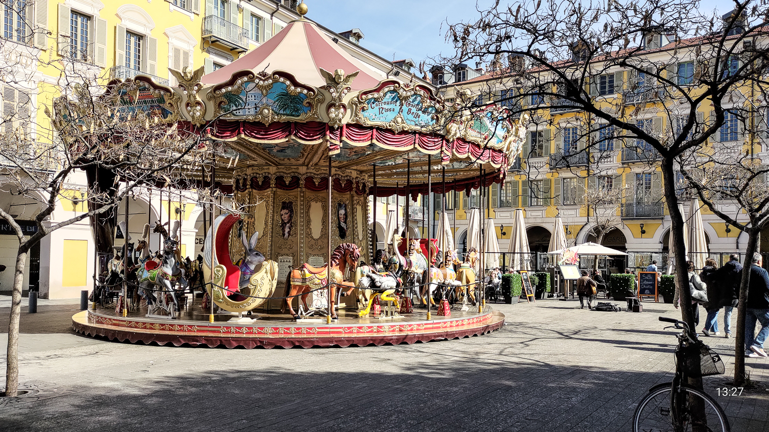 slideshow image